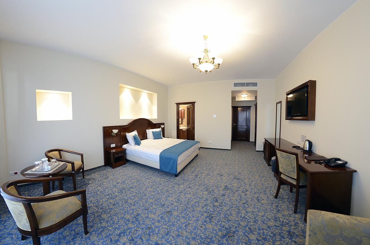 Diesel Hotel